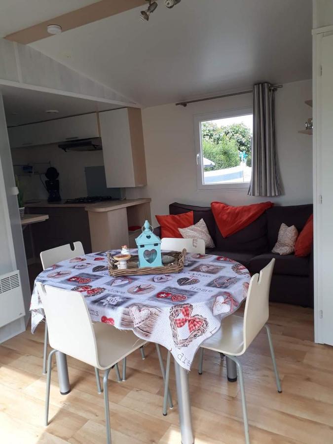 Luxueuze Stacaravan 4Pers Met Terras En Tuintje Bredene Exterior foto